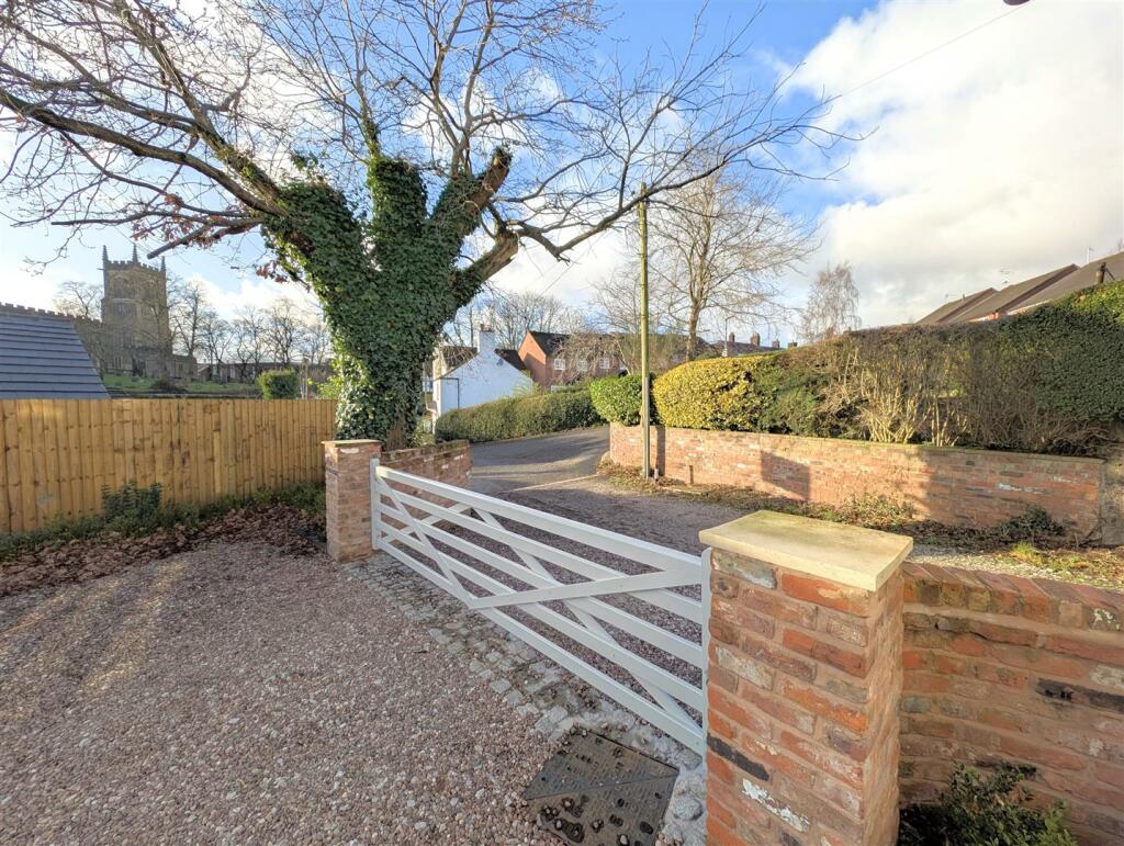 Additional image 38 of Dingle Farmhouse, Dingle Lane, Sandbach