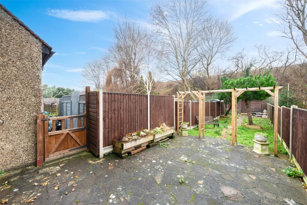 Additional image 4 of Eversley Avenue, Bexleyheath, Kent, DA7