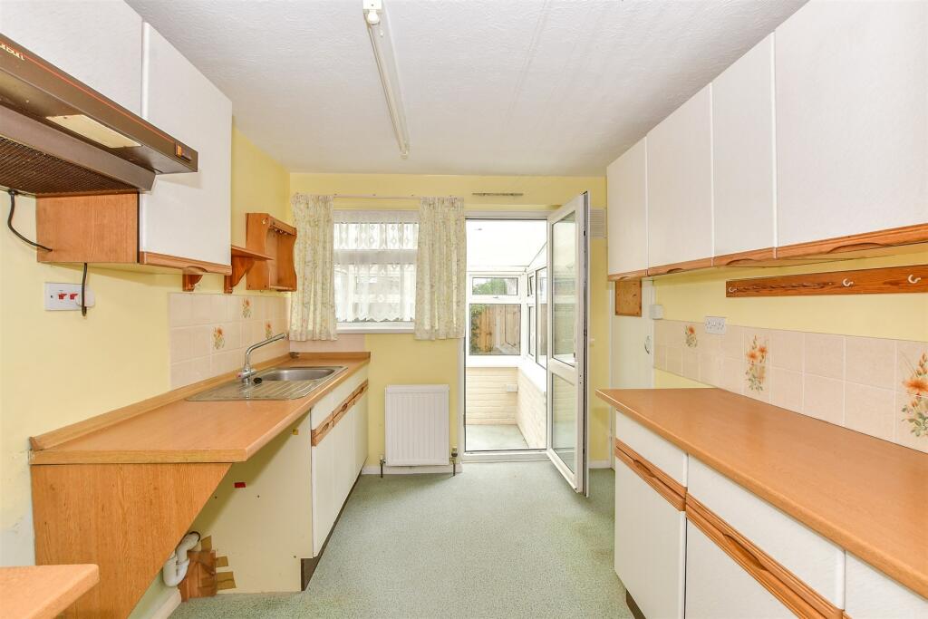 Additional image 7 of Hawthorn Close, Hythe, Kent