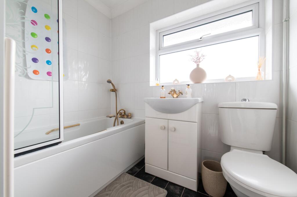 Additional image 11 of Clipper Crescent, Riverview Park, Gravesend, Kent, DA12