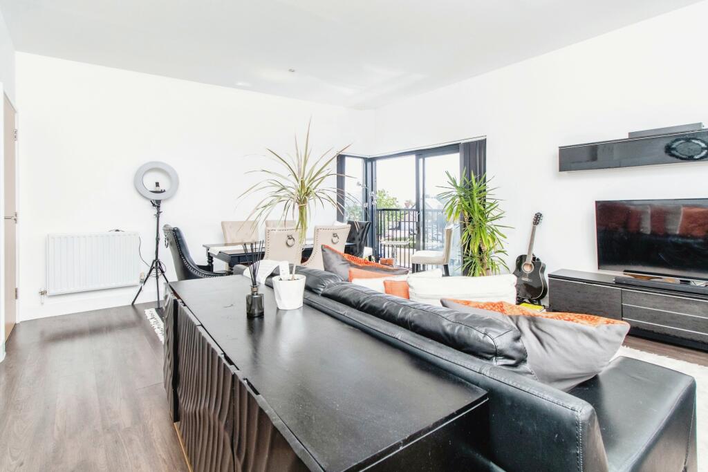 Additional image 4 of Southfields Green, GRAVESEND, Kent, DA11