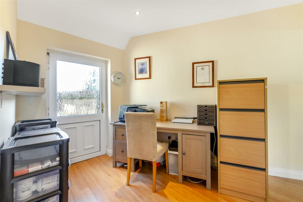 Additional image 22 of Rugby, Broadwell,