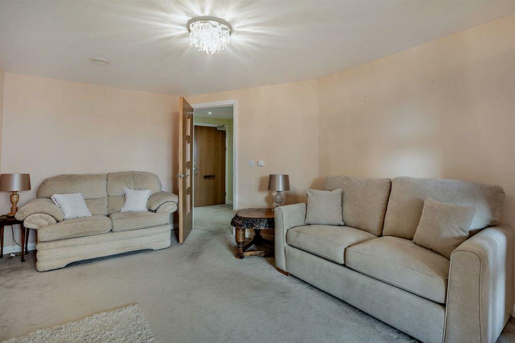 Additional image 19 of Oak Grange, Bradburns Lane, Hartford