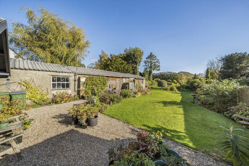 Additional image 4 of Postling