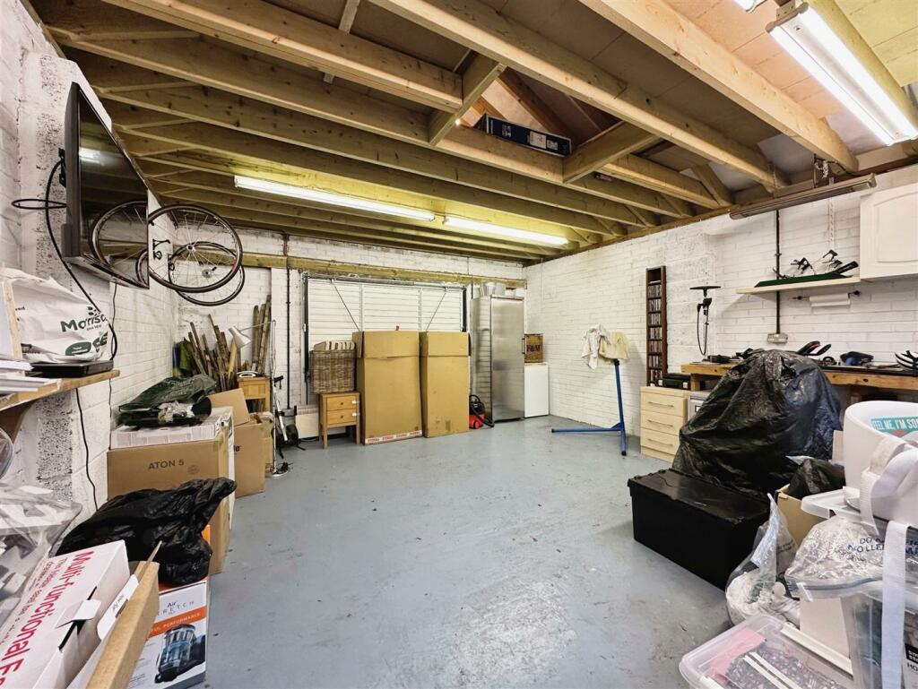 Additional image 16 of Gresham Avenue, Leamington Spa