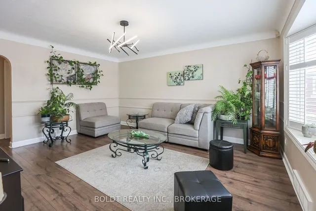 Additional image 5 of 6 Aiken St