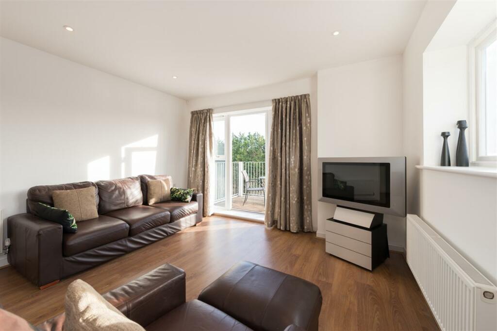Additional image 20 of Westwood Drive, Canterbury