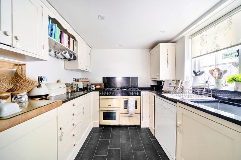 Additional image 6 of Hythe