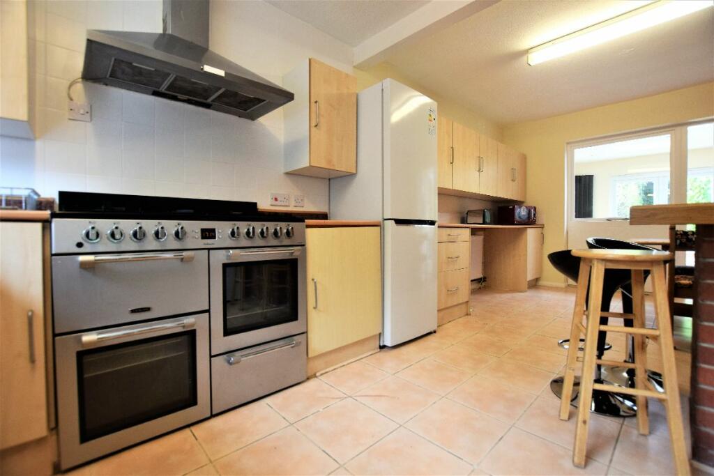 Additional image 3 of 68 Headcorn Drive, Canterbury