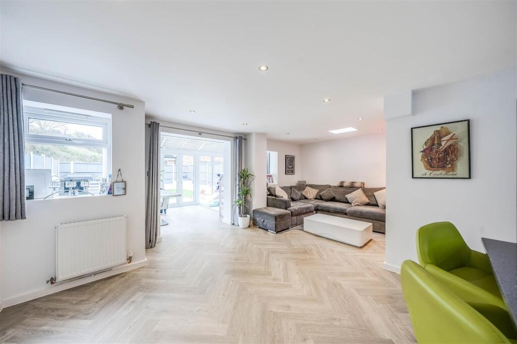 Additional image 5 of Alfriston Close, Braeburn Park, Dartford, Kent