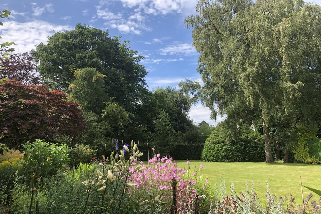 Additional image 25 of Sandiway village set in 0.63 acre