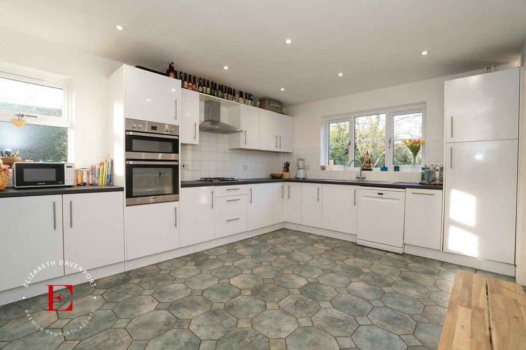 Additional image 3 of Casita Grove, Kenilworth