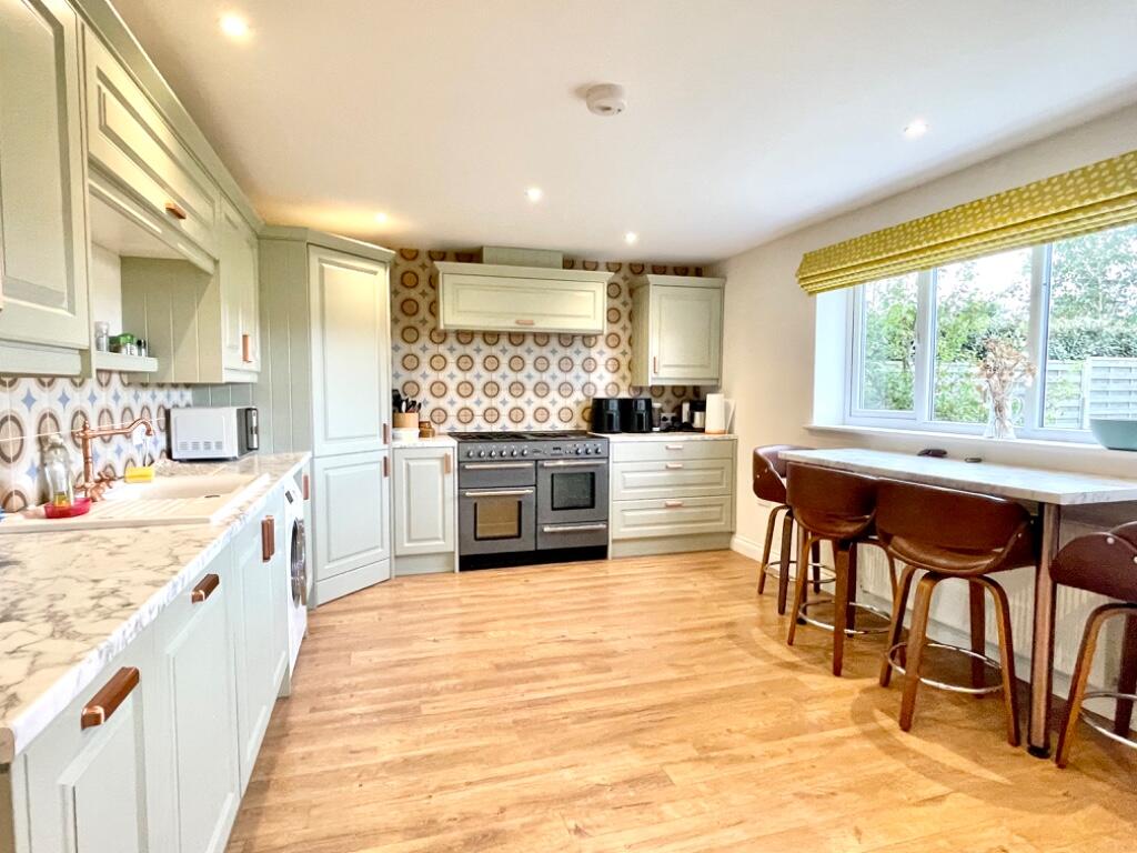 Additional image 16 of Luddington Road, Stratford-Upon-Avon, Warwickshire, CV37