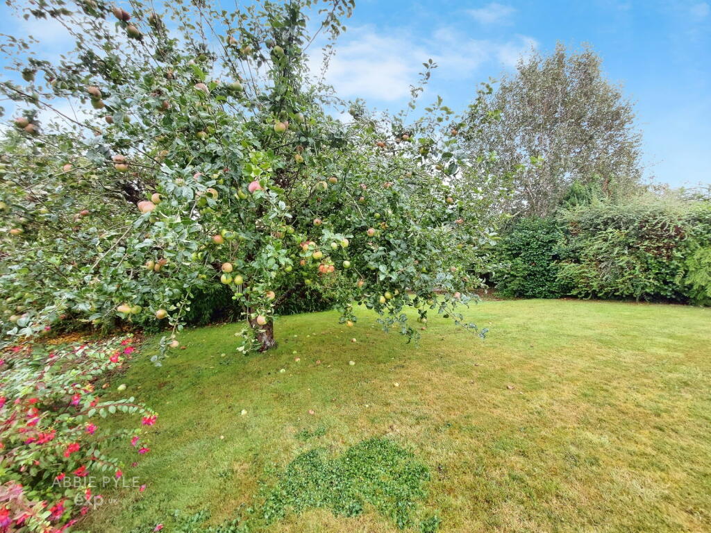 Additional image 18 of Crown Lane, Shorne, Gravesend, DA12 3DY