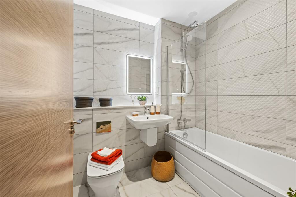 Additional image 10 of Apt 1, Rodborough House, Warwick Road, Coventry