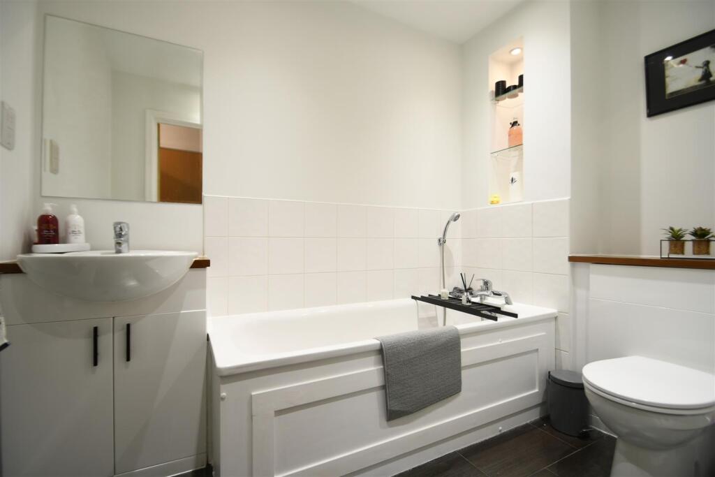 Additional image 6 of Talehangers Close, Bexleyheath