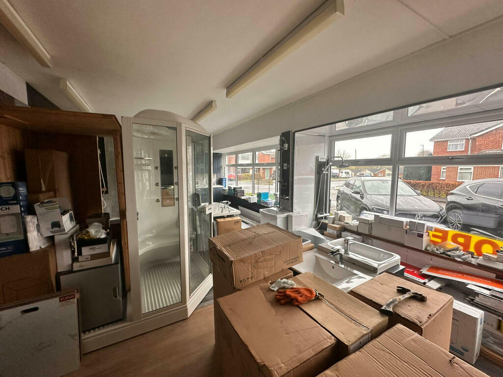 Additional image 4 of 9,10,11 Hayfield Close, Belper, Derbyshire, DE56