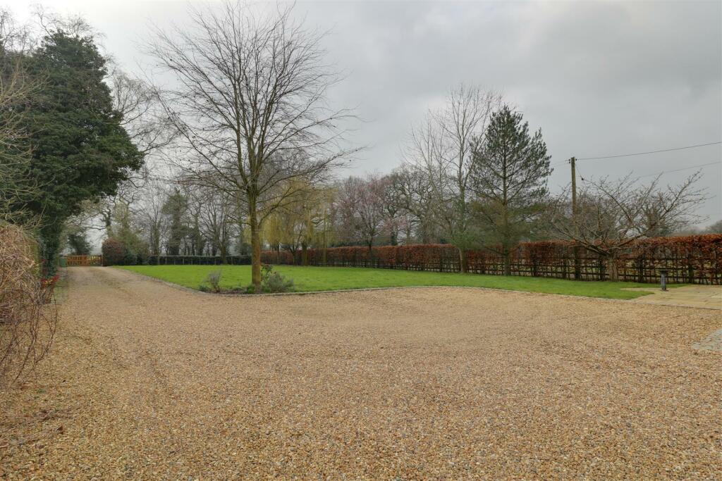 Additional image 30 of Holmshaw Lane, Oakhanger