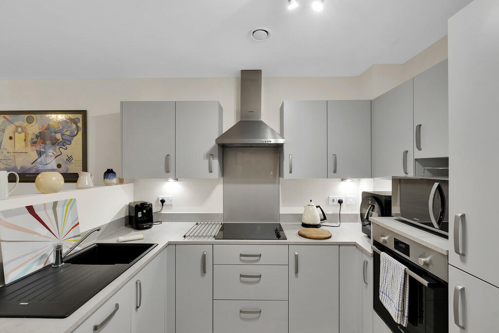 Additional image 6 of 10 Roman Court, 63 Wheelock Street