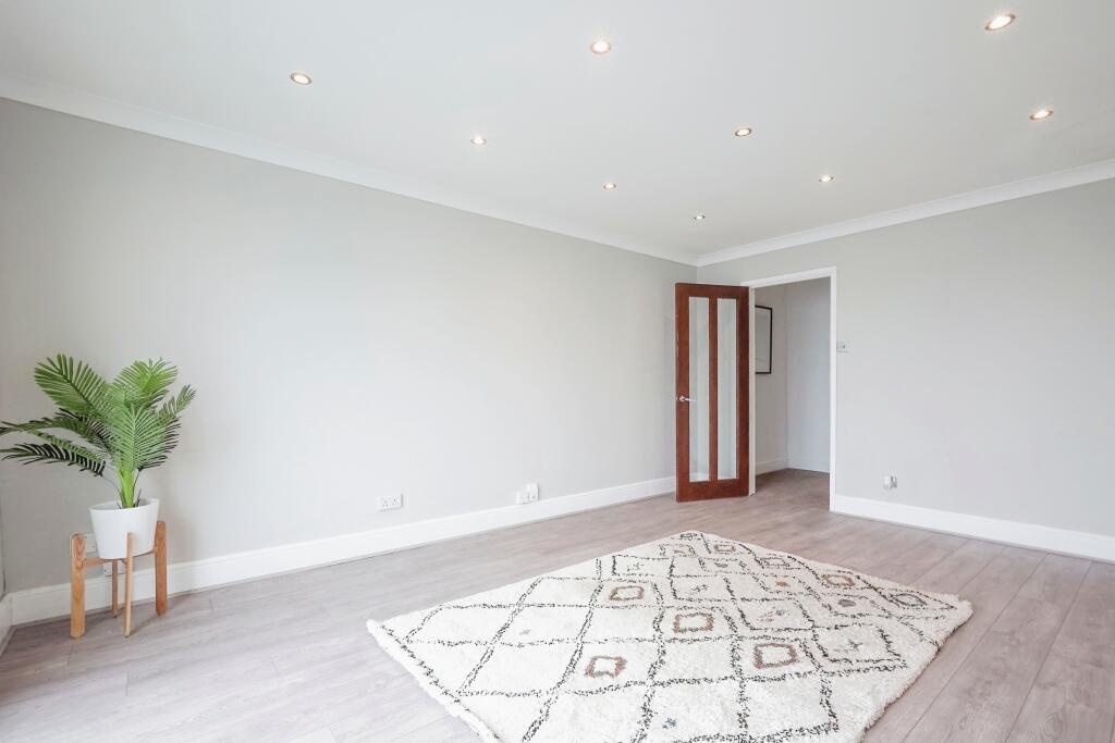 Additional image 8 of Sandgate Esplanade, Folkestone, CT20