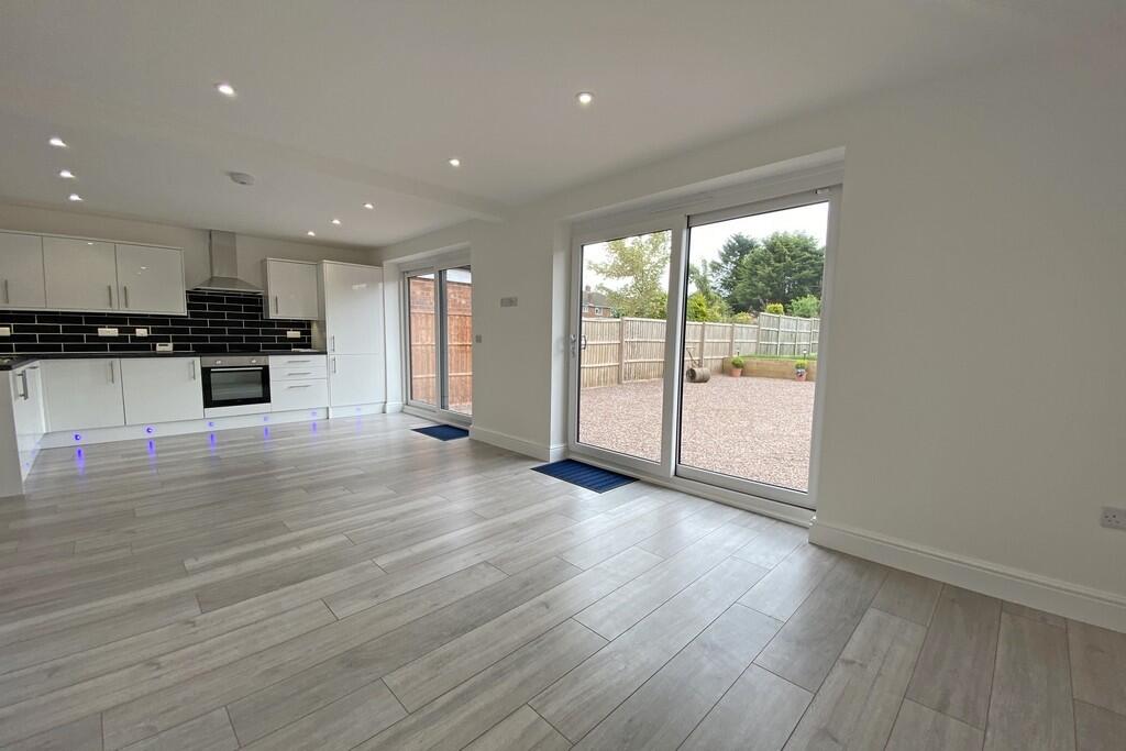 Additional image 14 of Roxburgh Croft, Leamington Spa