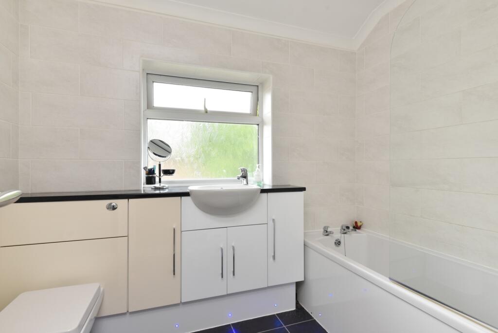 Additional image 13 of Merton Lane North