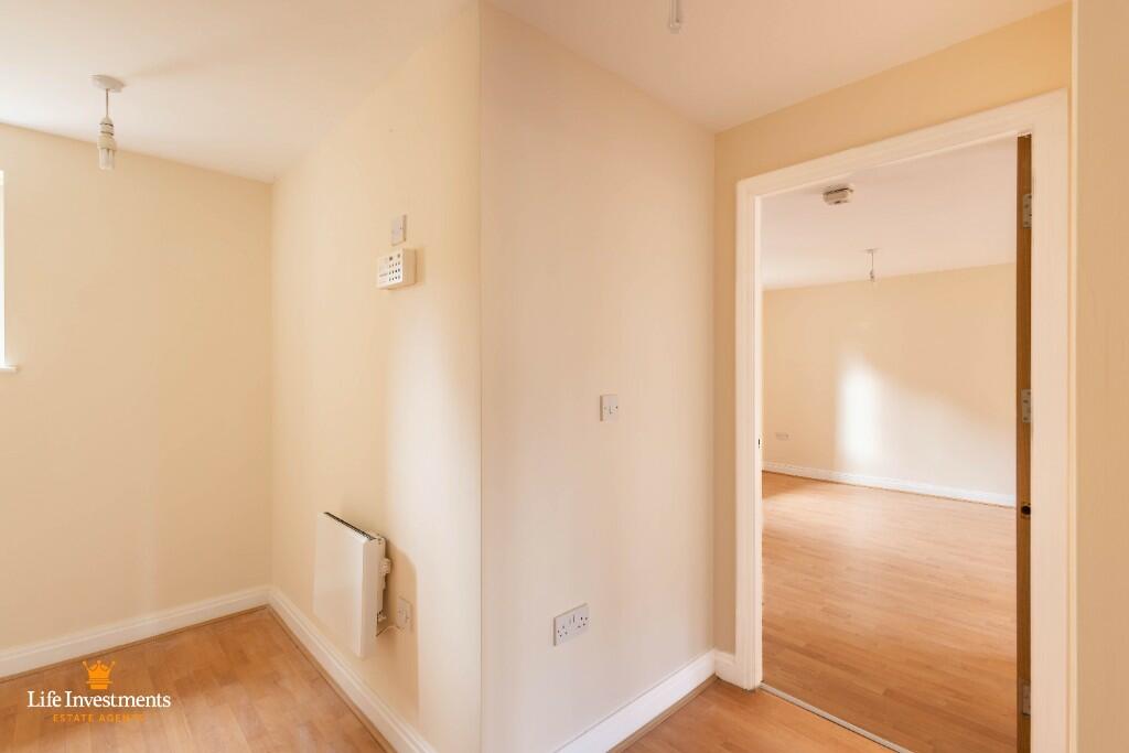 Additional image 5 of Avocet Close, Rugby, Warwickshire, CV23