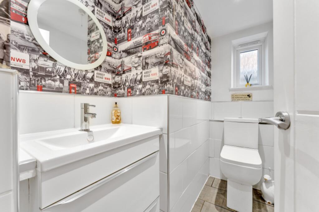 Additional image 23 of Victoria Close, Mickleover, Derby, DE3 9JQ