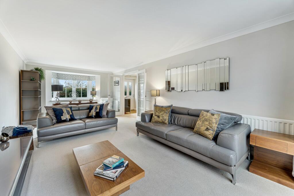 Additional image 4 of Spacious Cuddington family home