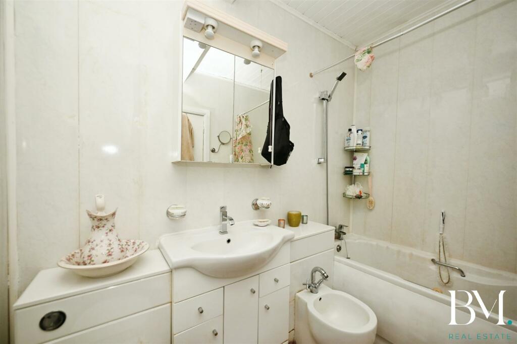 Additional image 26 of Unique Detached Bungalow, Dunchurch Road, Rugby