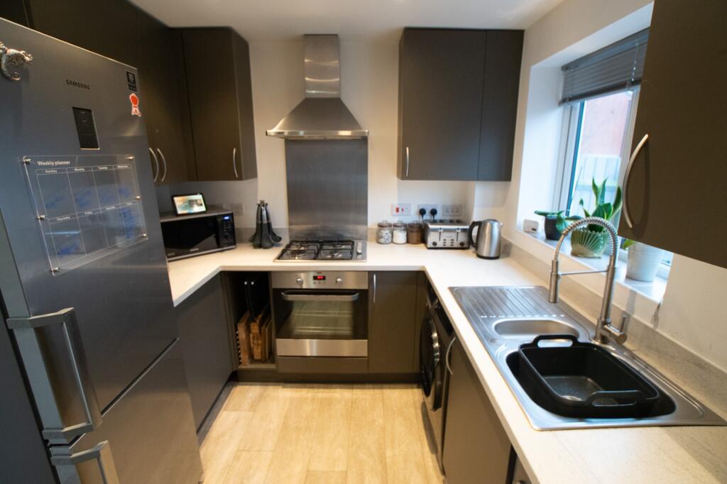 Additional image 15 of Randall Close, Warwick