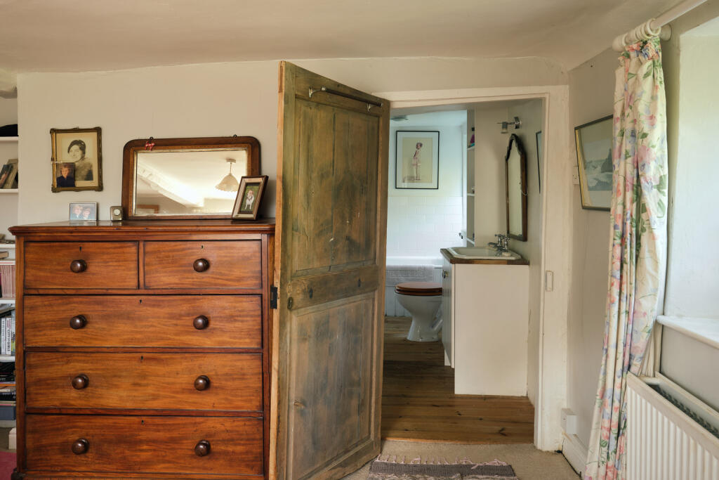 Additional image 32 of Valley Farm, Radway, Warwick