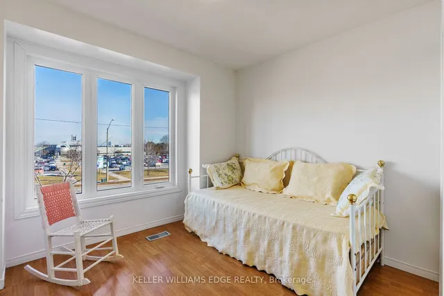 Additional image 6 of 2774 King St Unit 41