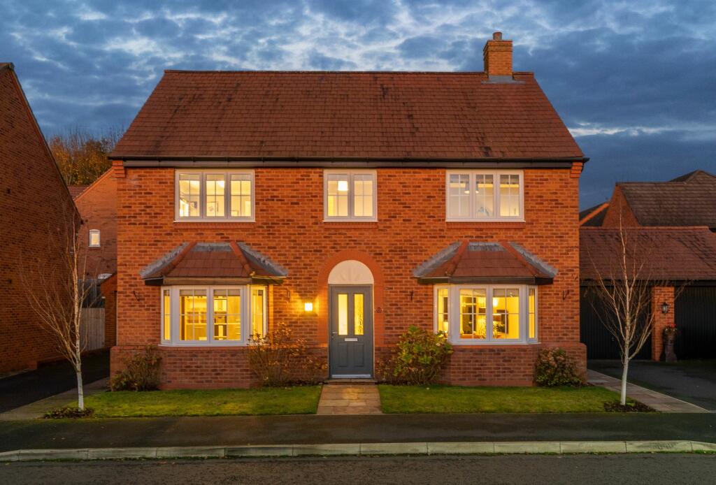Additional image 35 of Spacious Cuddington family home