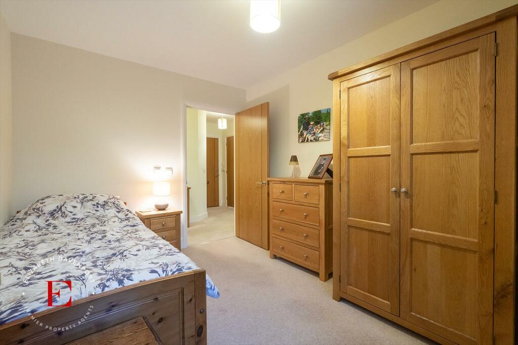 Additional image 13 of Waverley Road, Kenilworth