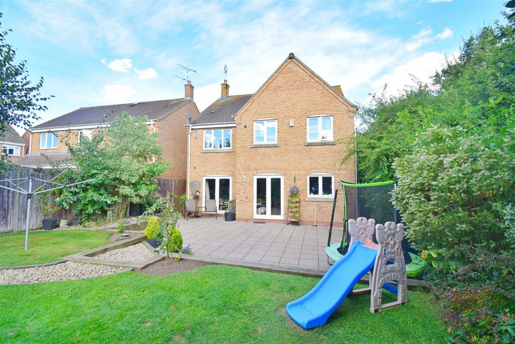 Additional image 21 of Wiggins Close, Hillmorton, Rugby