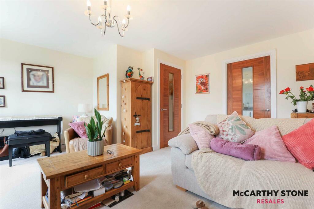 Additional image 2 of Orchard Gate, Banbury Road, Stratford-Upon-Avon, CV37 7HT