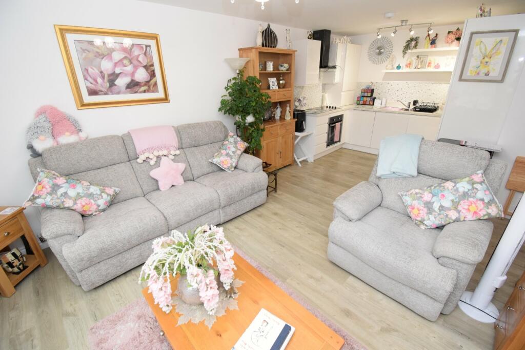 Additional image 5 of Station Avenue, Tile Hill, Coventry, CV4