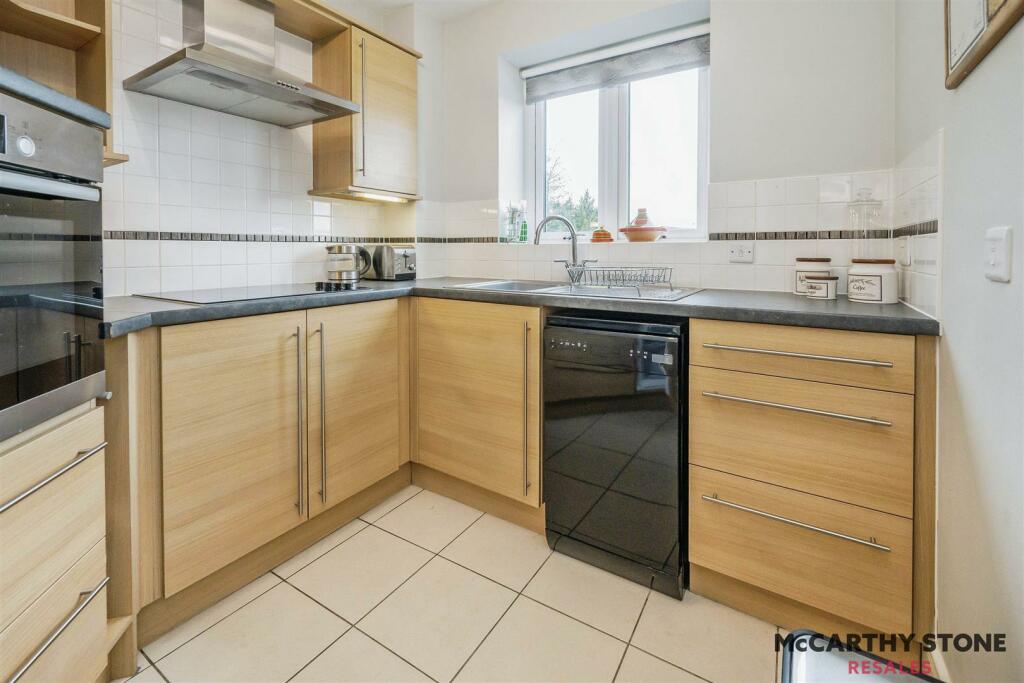 Additional image 6 of Salmon Court, Stratford Road, Wellesbourne, Warwick