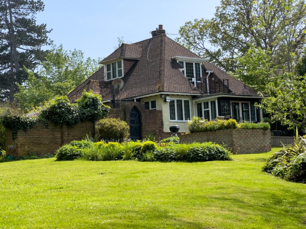 Additional image 5 of Pear Tree Lane, Shorne, Gravesend, Kent, DA12