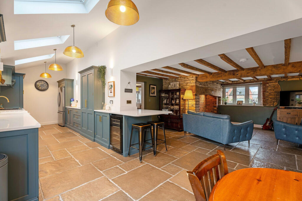 Additional image 7 of Harbury, Warwickshire, CV33 9LS