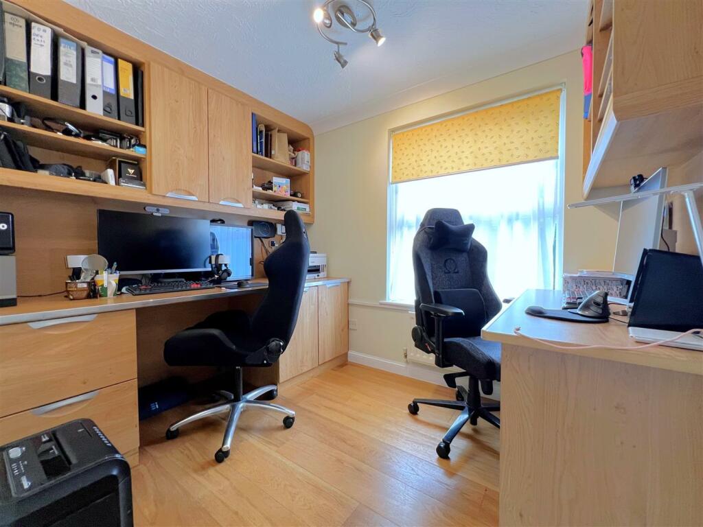 Additional image 15 of Robins Grove, Warwick