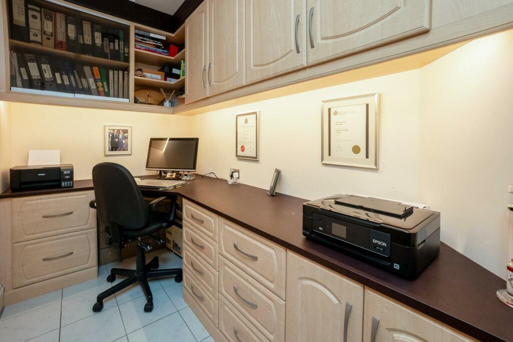 Additional image 11 of Windsor Court, Warwick Road, Stratford-upon-Avon