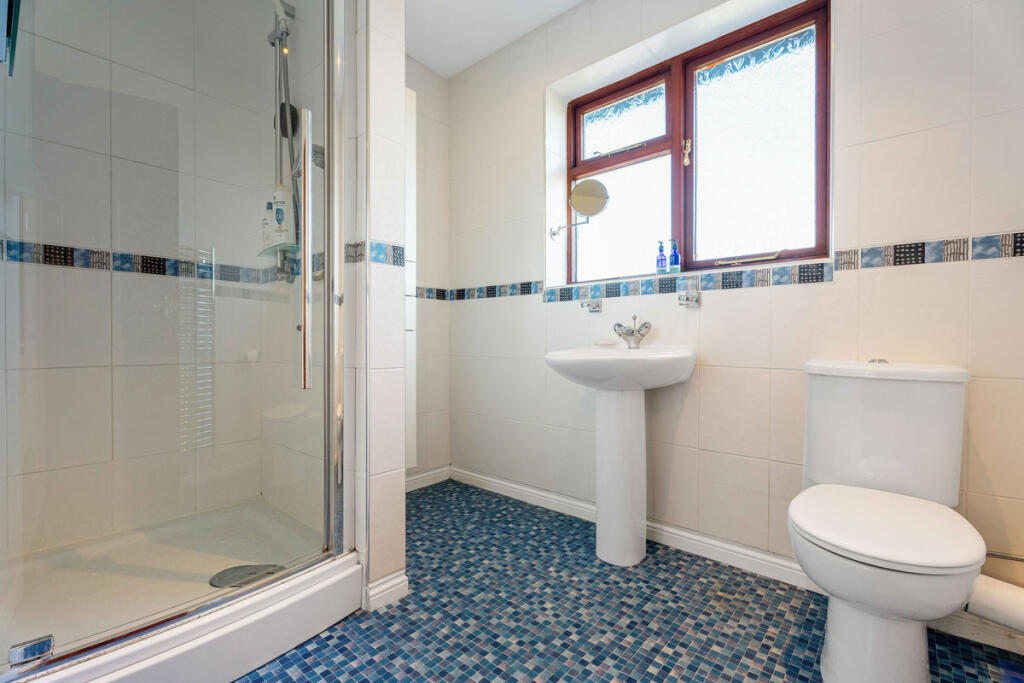 Additional image 28 of The Malins, Warwick, Warwickshire CV34 6QU