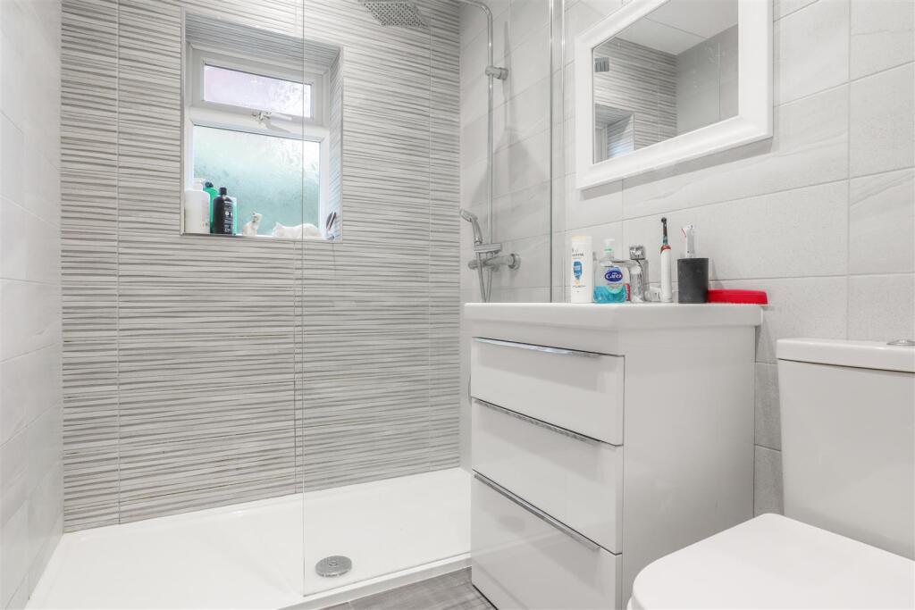 Additional image 18 of Highland Road, Kenilworth