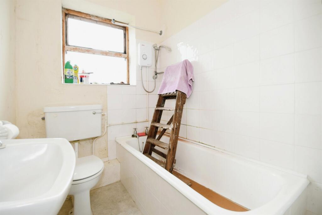 Additional image 9 of Rock Terrace, Bakewell