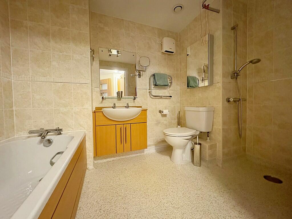 Additional image 9 of Wilton Court, Southbank Road, Kenilworth