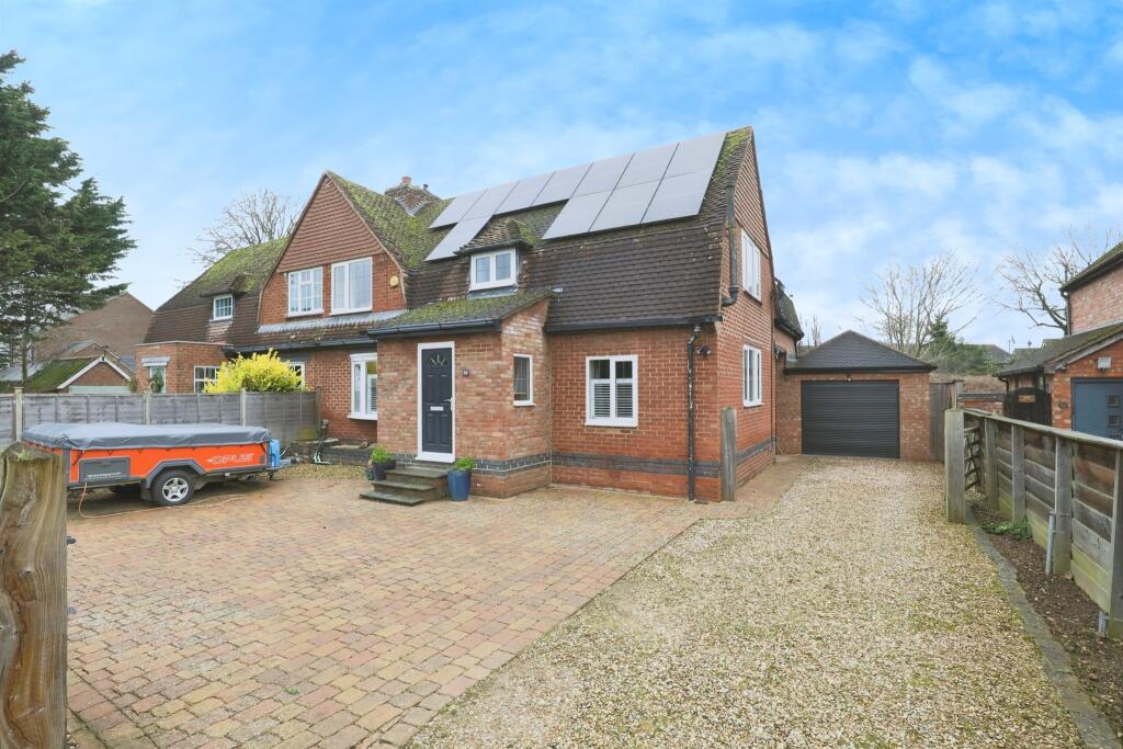 Additional image 3 of Warwick Road, Wellesbourne, Warwick