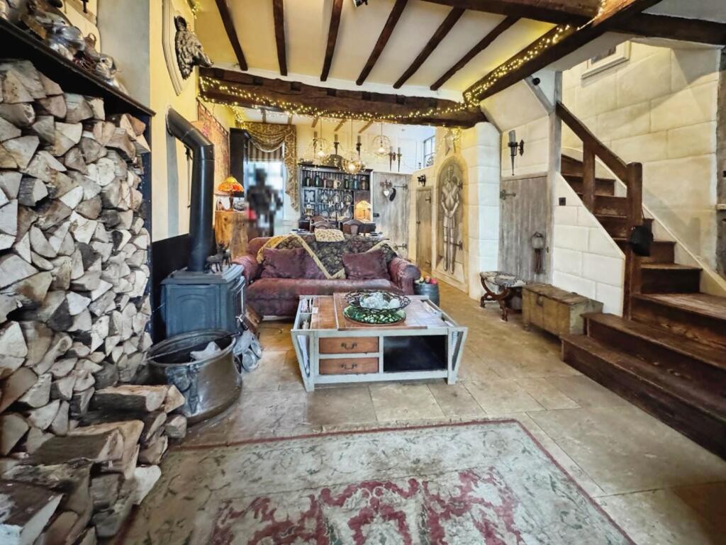 Additional image 4 of High Street, Warwick