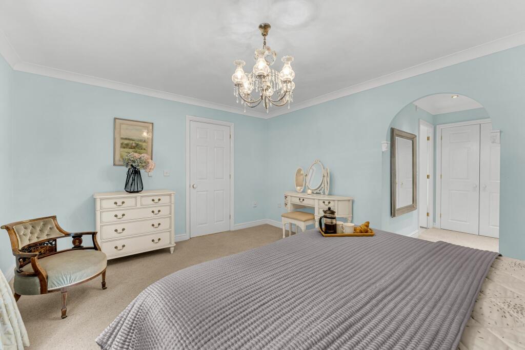 Additional image 22 of Spacious, 5 Bedroom home near the Whitegate Way